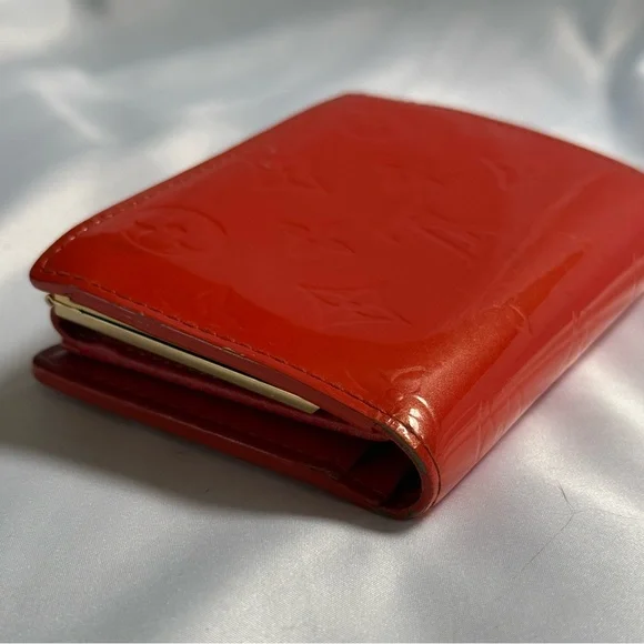 Louis Vuitton Vernis Kisslock Wallet Red Patent Leather Monogram Bifold COA - Picture 6 of 11